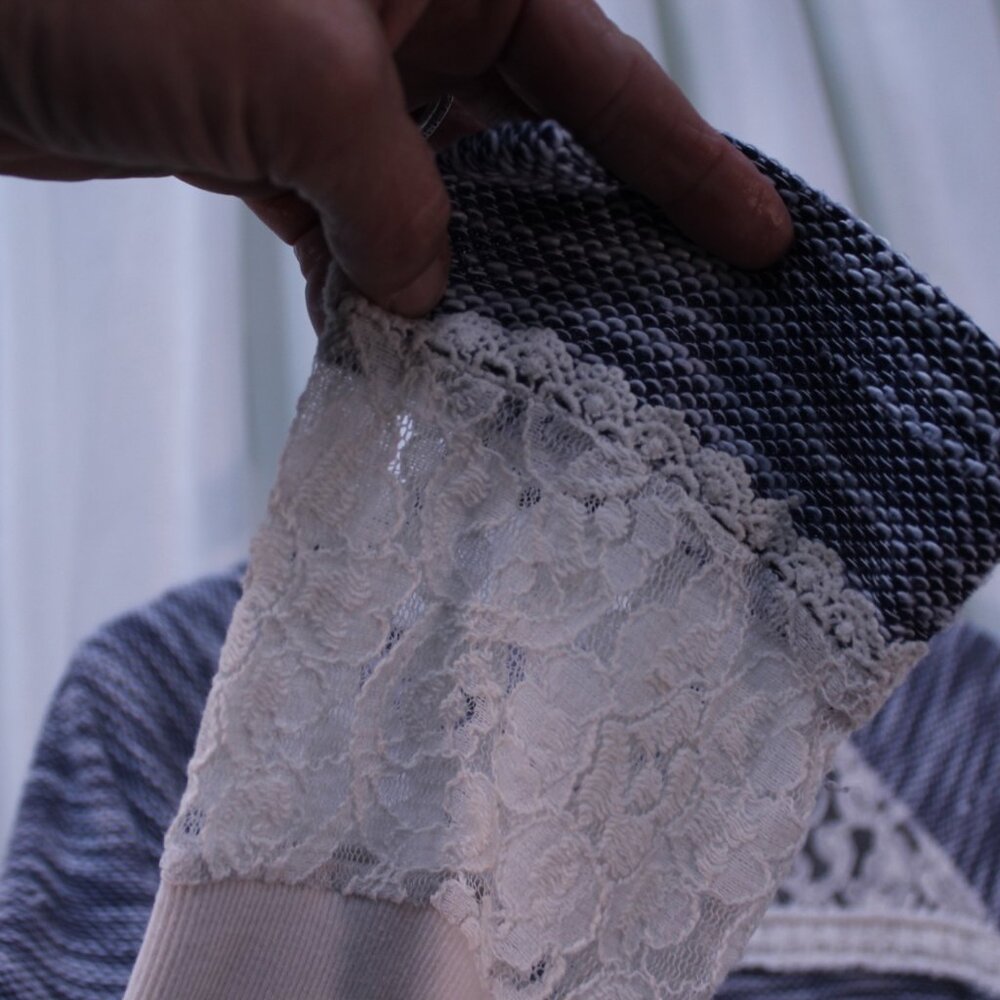 Annabelle Navy and Cream Lace Accent Blouse - Picture 7 of 10